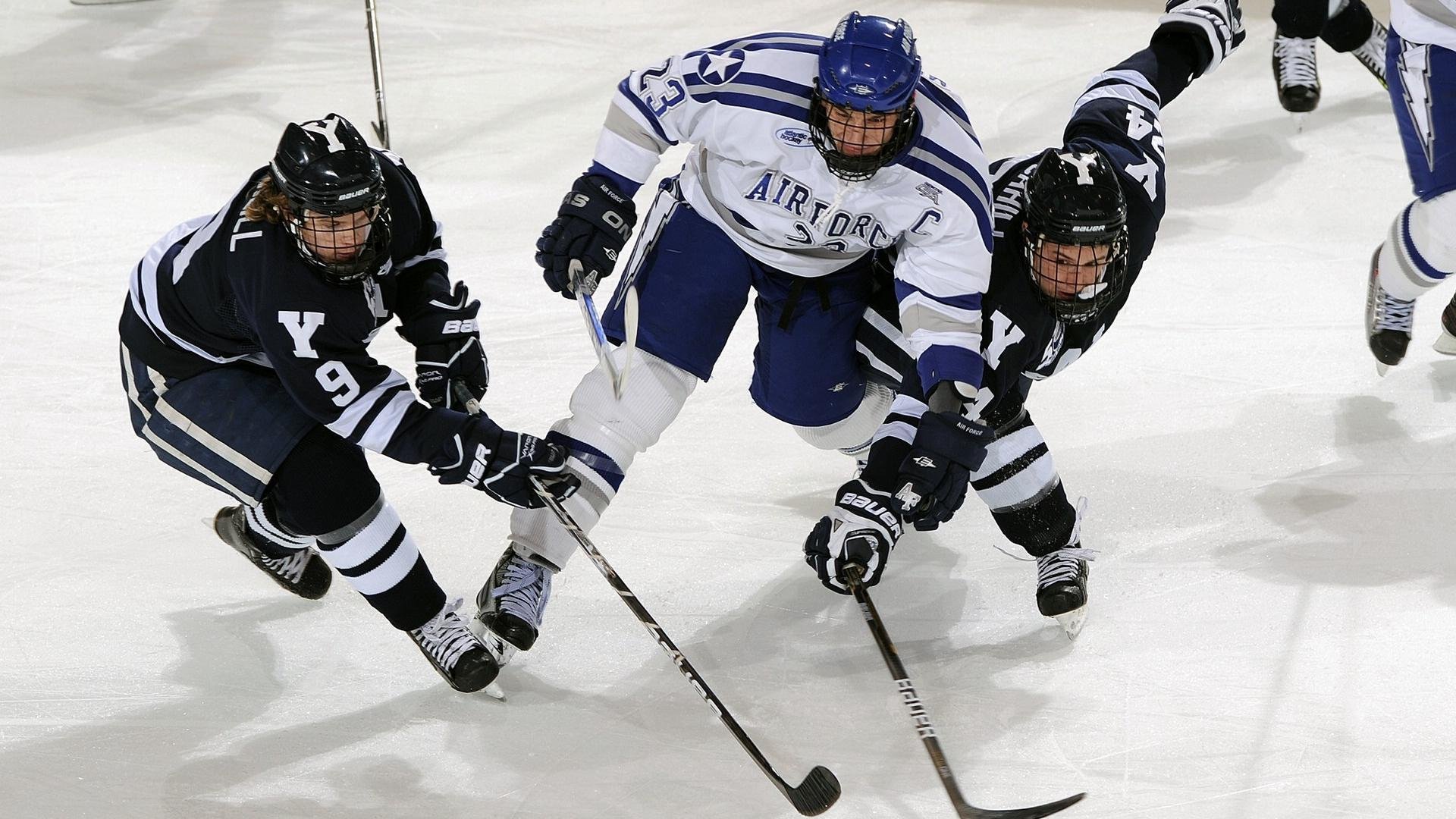 王者荣耀 季后赛争夺进入白热化，王者荣耀季后赛直播